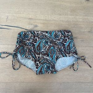 K Deer bum bum shorts size small